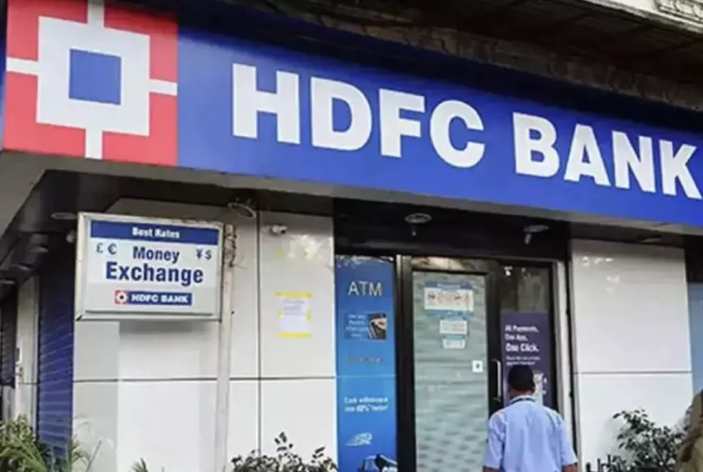 LIC HDFC Bank Share acquisition: Can Nifty hit ₹22,000 on Monday?